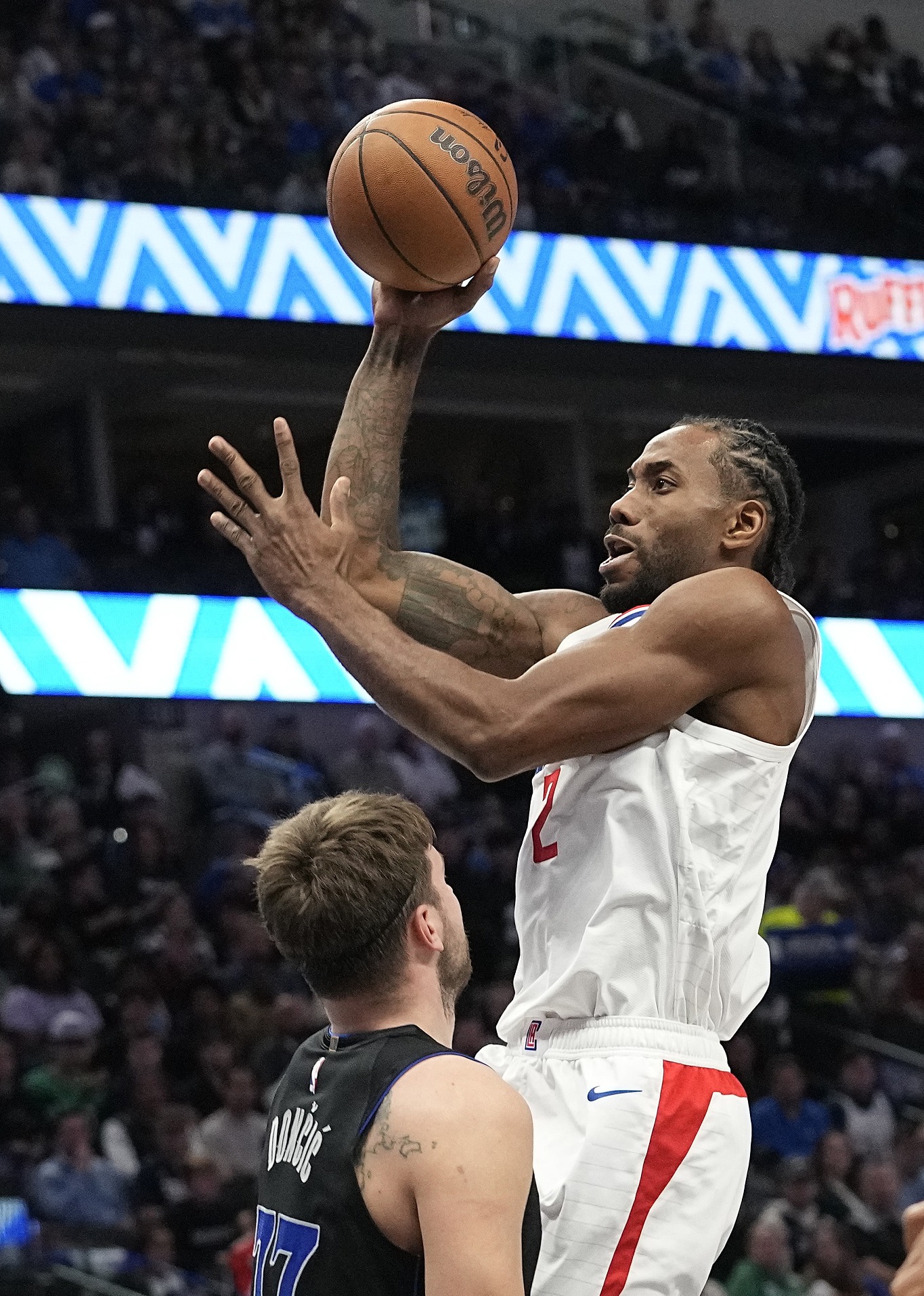 NBA常规赛：快船120-111独行侠封面图